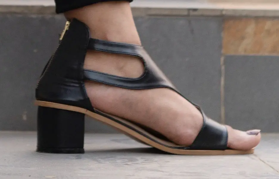 low block heels black 